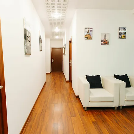 Πανσιόν San Ignacio Centro 2*